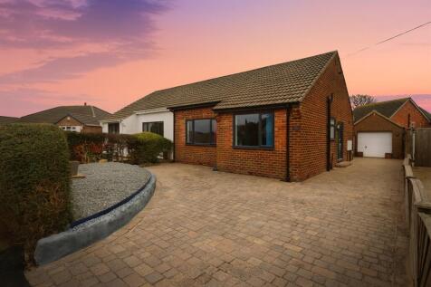 2 bedroom semi-detached bungalow for sale
