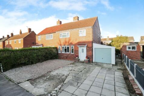 3 bedroom semi-detached house for sale