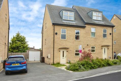 4 bedroom semi-detached house for sale