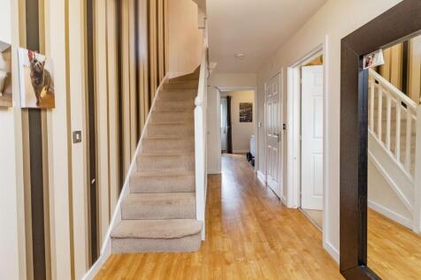4 bedroom town house for sale