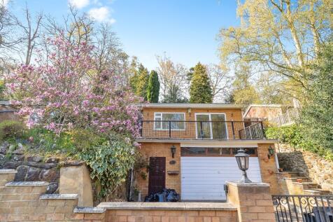 4 bedroom detached bungalow for sale