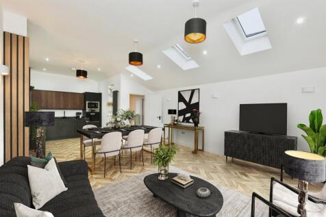 2 bedroom semi-detached bungalow for sale