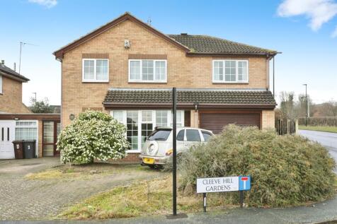 5 bedroom detached house for sale