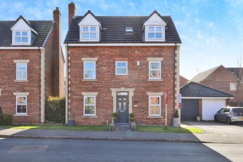 5 bedroom detached house for sale