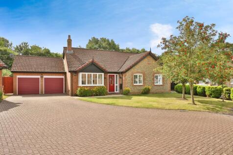 3 bedroom detached bungalow for sale