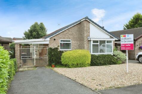 2 bedroom detached bungalow for sale