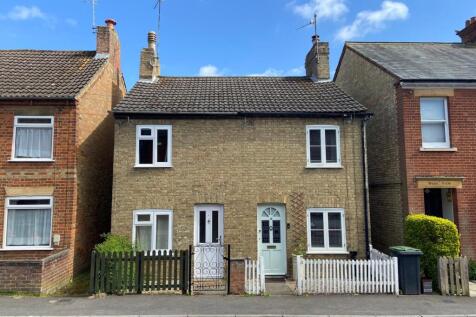 2 bedroom semi-detached house for sale