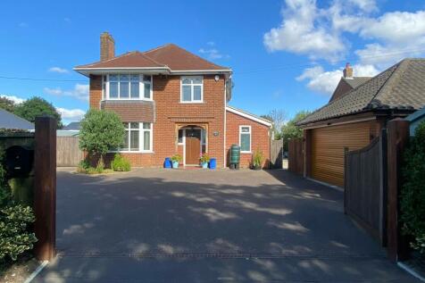 3 bedroom detached house for sale