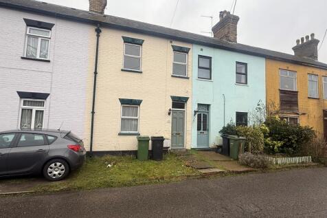 2 bedroom terraced house for sale