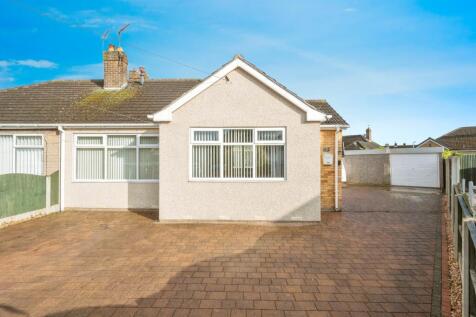 2 bedroom semi-detached bungalow for sale