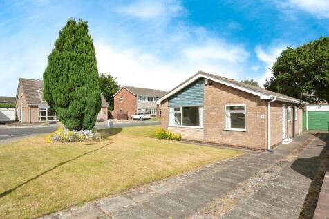 2 bedroom detached bungalow for sale