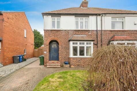 3 bedroom semi-detached house for sale
