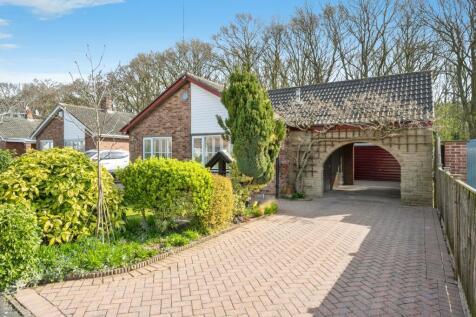 3 bedroom detached bungalow for sale