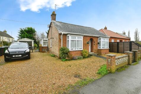 2 bedroom detached bungalow for sale