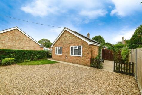 2 bedroom detached bungalow for sale