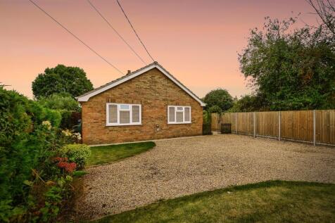 2 bedroom detached bungalow for sale