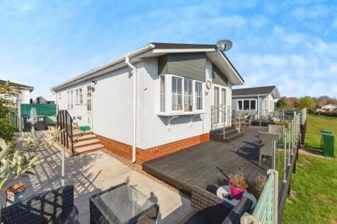 2 bedroom park home for sale