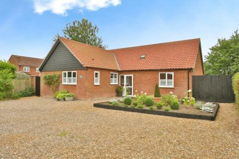 3 bedroom detached bungalow for sale