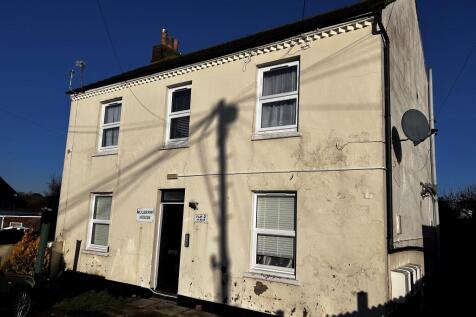 1 bedroom coach house for sale