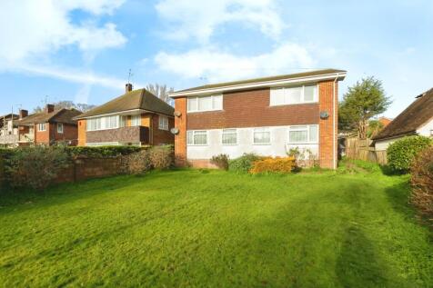 2 bedroom maisonette for sale