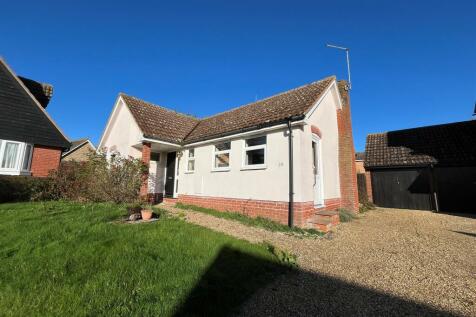 2 bedroom detached bungalow for sale