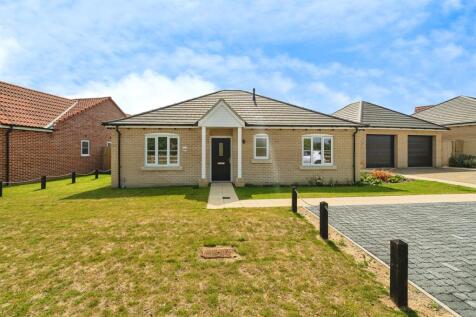 3 bedroom detached bungalow for sale
