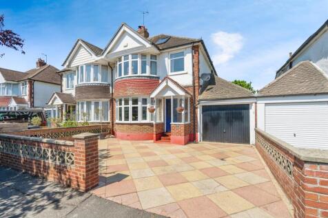 4 bedroom semi-detached house for sale