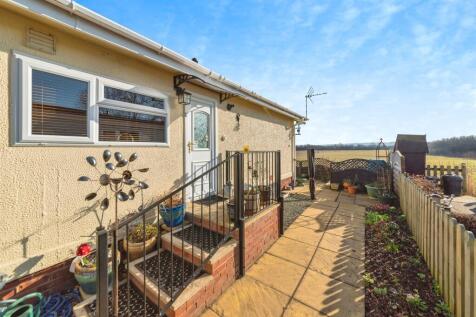2 bedroom park home for sale