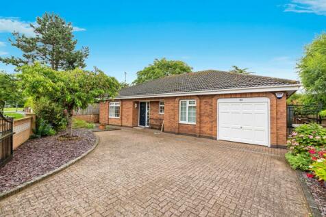 3 bedroom detached bungalow for sale