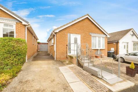 1 bedroom detached bungalow for sale