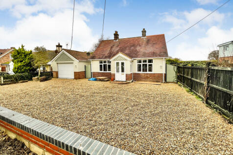 3 bedroom detached bungalow for sale