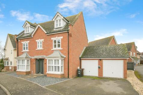5 bedroom detached house for sale
