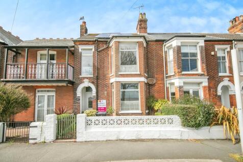 4 bedroom terraced house for sale