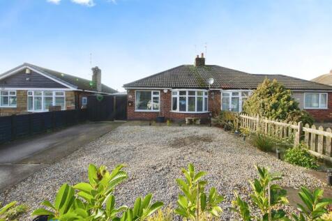 2 bedroom semi-detached bungalow for sale