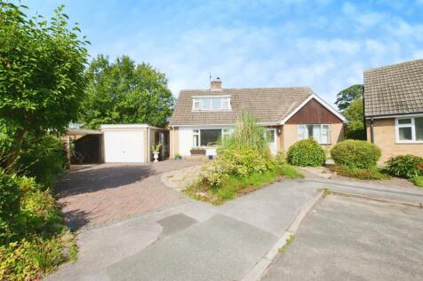 4 bedroom detached bungalow for sale