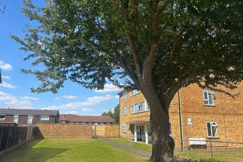 2 bedroom maisonette for sale