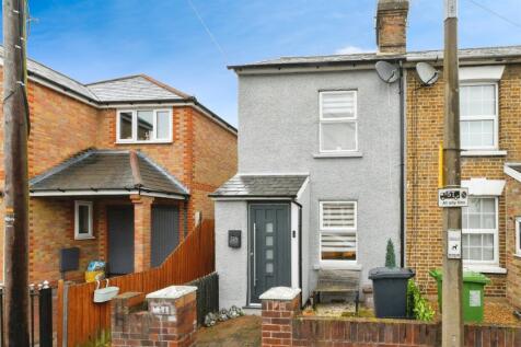 2 bedroom end of terrace house for sale