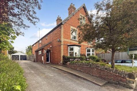 4 bedroom semi-detached house for sale