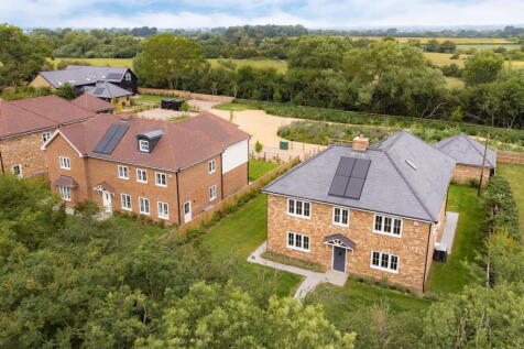 Little Copse, Astrope, Tring HP23 5 bed detached house for sale