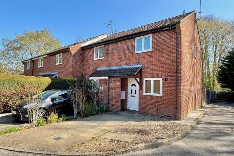 2 bedroom end of terrace house for sale