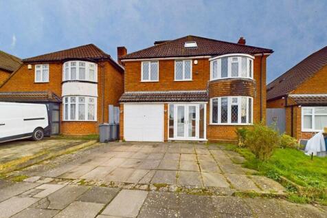 5 bedroom detached house for sale