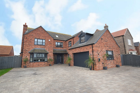 Woods Way, Tetney DN36 6 bed detached house for sale