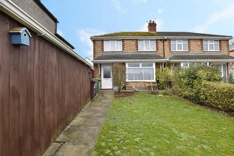 2 bedroom semi-detached house for sale