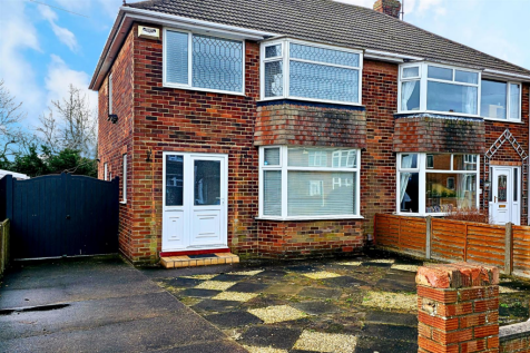Rosaire Place, Scartho DN33 3 bed semi