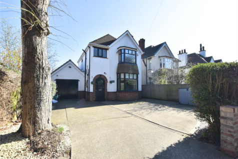 Mill Road, Cleethorpes DN35 4 bed detached house for sale