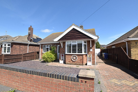 Coniston Crescent, Humberston DN36 2 bed detached bungalow for sale