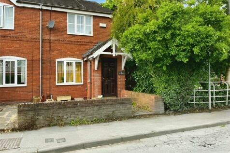 2 bedroom semi-detached house for sale