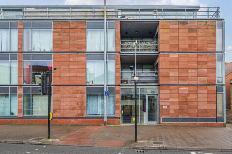 Alexander Court, Dee Lane, Chester 2 bed apartment for sale