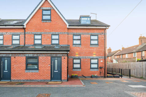 Alexandra Mews, Handbridge, Chester 3 bed end of terrace house for sale