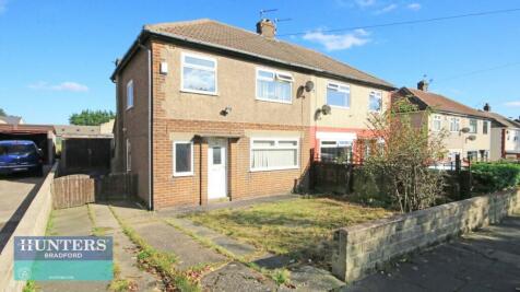 Kingsway, Eccleshill, Bradford, West... 3 bed semi